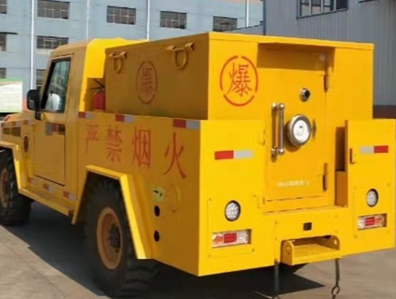 徽州凯龙爆破器材运输车：保障爆破任务的安全运行